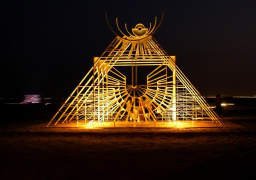 وزيرة التعاون الدولي تلقي الكلمة الافتتاحية للمعرض السنوي الخامس لمؤسسة آرت دي إيجيبت