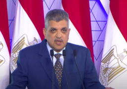 “هيئة قناة السويس”: تخفيضات للسفن “الصديقة للبيئة” تشجيعا للتحول للغاز الطبيعي أو الهيدروجين