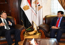وزيرا السياحة والشباب يبحثان سبل تعزيز التعاون المشترك بينهما