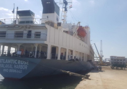 اقتصادية قناة السويس : شحن 3200 طن صودا كاوية وتفريغ 3 آلاف رأس ماشية حية بميناء غرب بورسعيد