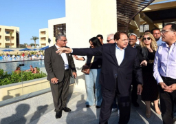بالصور.. مدبولي يتفقد عددا من المشروعات الفندقية بشرم الشيخ ويؤكد دعم الدولة ومساندتها لقطاع السياحة