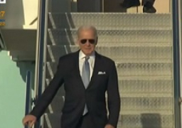 الرئيس الأمريكي جو بايدن يصل إلى شرم الشيخ للمشاركة في مؤتمر المناخ (COP27)