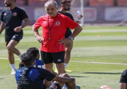 غياب كولر ومعلول والشحات عن مران الأهلي بسبب نزلة برد والسولية يكتفي بجلسة تأهيل بالجيم