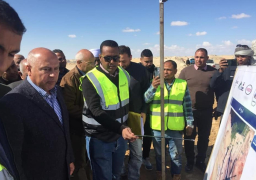 وزير النقل يتفقد مواقع العمل بالخط الثاني للقطار الكهربائي السريع في المسافة من سوهاج حتى حدائق أكتوبر بطول حوالي 470 كم