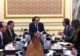 رئيس الوزراء يتابع مع رئيس هيئة الاستثمار عددا من الملفات الخاصة بخطط الترويج للفرص الاستثمارية في مصر