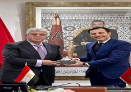 وزير التعليم العالي والبحث العلمي يلتقي بوزير الإدماج الاقتصادي المغربي لبحث آليات التعاون بين البلدين