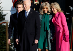 الرئيس الأمريكي يستقبل نظيره الفرنسي في البيت الأبيض