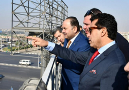 بالصور..وزير الشباب والرياضة يتفقد فرع النادي بشيراتون