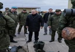 الكرملين: بوتين يزور الأركان المشتركة للقوات المشاركة في العملية العسكرية بأوكرانيا