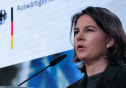 وزيرة الخارجية الألمانية ترفض وقف إطلاق النار في أوكرانيا وفقا للشروط الروسية