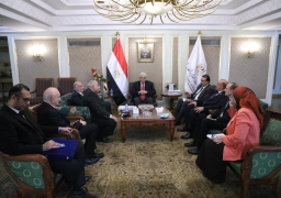 وزير التعليم العالي يلتقي النقيب العام لنقابة العلاج الطبيعي لمناقشة سبل التعاون في دعم خدمات العلاج الطبيعي