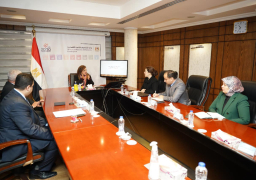 وزيرة التخطيط ومحافظ السويس يناقشان مستجدات الخطة الاستثمارية للمحافظة