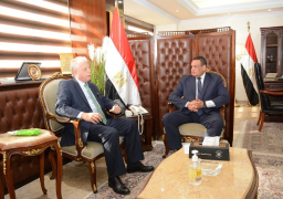وزير التنمية المحلية يتابع مع محافظ جنوب سيناء مشروعات الخطة الاستثمارية للمحافظة ومنظومة المخلفات الصلبة وتوفير السلع الغذائية للمواطنين بأسعار مخفضة