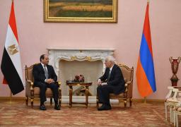 الرئيس السيسى يلتقي بنظيرة الأرميني حيث أقيمت للسيد الرئيس مراسم الاستقبال الرسمي وتم عزف السلام الوطني للبلدين