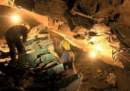 أفغانستان .. إنقاذ 3 من عمال مناجم الذهب على قيد الحياة بعد 60 ساعة تحت الأنقاض