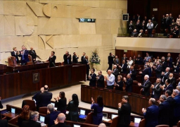 الكنيست يُصادق على تمديد سريان أنظمة الطوارئ بالضفة الغربية.. والخارجية الفلسطينية تدين