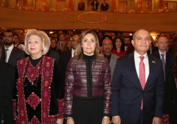 بالصور..وزيرتا الثقافة المصرية والأردنية تشهدان ليلة فنية على مسرح الجمهورية