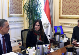 رئيس الوزراء يتابع مع رئيس هيئة الاستثمار والمناطق الحرة عددا من ملفات العمل