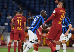 روما يتعادل مع ميلان 2-2 في الدوري الايطالي