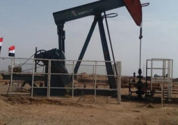 سانا: القوات الأمريكية تسرق 60 شاحنة وصهريجا من القمح والنفط السوري