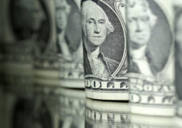 سعر الدولار يستقر مع تقييم المستثمرين مسار رفع أسعار الفائدة