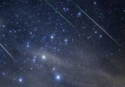 في أول الظواهر الفلكية في العام الجديد .. شهب “الرباعيات” تنير السماء والقمر يقترن مع “المريخ” الثلاثاء