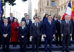 قمة بين ماكرون وسانشيز في برشلونة لتوقيع “معاهدة صداقة وتعاون”