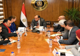 وزير التجارة يبحث مع البنك الدولي الأطر العامة للاستراتيجية الوطنية لتطوير الصناعة