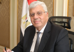 وزير التعليم العالي يوجه برفع حالة الاستعداد بالمستشفيات الجامعية خلال احتفالات عيد الميلاد المجيد
