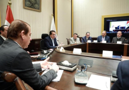 وزير الصحة يوجه بزيادة أعداد الفرق الطبية بجميع المنشآت الصحية في ضوء الاحتياج الفعلي لمنظومة العمل