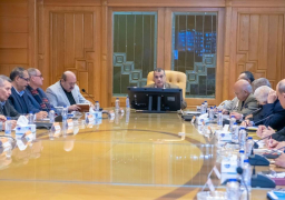 “وزير الدولة للإنتاج الحربي” يجتمع مع رؤساء مجالس إدارات الشركات والوحدات التابعة لمتابعة الموقف التنفيذي للمشروعات الجاري تنفيذها ومناقشة رؤى التطوير