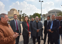 وزيرة الثقافة تتفقد القومي للترجمة وورش الأوبرا وتوجه بطرح إصدارات المركز بأسعار مُخفضة ضمن مبادرة “الثقافة والفن للجميع”