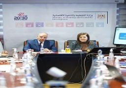 وزيرا التخطيط والتنمية الاقتصادية والري يناقشان الخطة الاستثمارية للوزارة للعام المالي القادم 2023/2024