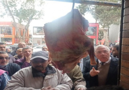 بالصور.. وزير الزراعة يتفقد منافذ الوزارة ويوجه بالالتزام بالأسعار المخفضة المعلنة للمواطنين