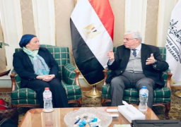 بالصور.. وزيرا التعليم العالي والبيئة يناقشان دعم سبل التعاون بين الوزارتين