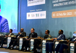 بالفيديو والصور.. رئيس الوزراء يشارك في المائدة المستديرة الرئاسية بـ”قمة داكار لتمويل البنية التحتية في أفريقيا”