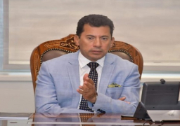 بعد فوزه على أوكلاند سيتى .. وزير الرياضة يطمئن على استعدادات الأهلى لبطولة العالم للأندية بالمغرب