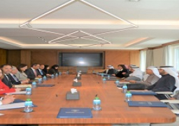 وزيرة التخطيط والتنمية الاقتصادية تلتقي ممثلي عدد من الجهات الاستثمارية بالكويت