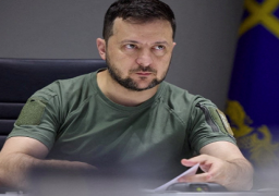 رئيس أوكرانيا يطلب من فرنسا وألمانيا توفير أسلحة “لتغيير قواعد اللعبة”