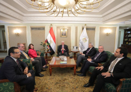 وزير التعليم العالي يلتقى وفد جامعة لينكولن البريطانية