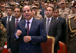السيسي يحي شهداء الوطن ويؤكد ” ما تنعم به مصر من استقرار ثمنه تضحيات الشهداء”