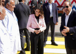 بالفيديو والصور.. خلال تفقده قرية “المعصرة” بالمنيا.. السيسي: مشروعات التنمية هدفها المواطن في كل مكان ولن ننسى أبدا أهالي الصعيد والريف