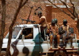 بوركينا فاسو تفرض حظرا للتجول في 3 مناطق لمواجهة تنظيمي القاعدة وداعش