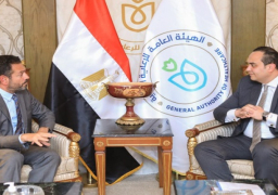 رئيس هيئة الرعاية الصحية يبحث التعاون مع المدير الإقليمي لشركة ميدترونيك الأمريكية بالشرق الأوسط وأفريقيا