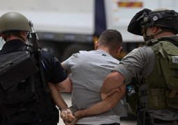 قوات الاحتلال تعتقل مقدسيا من المسجد الأقصى