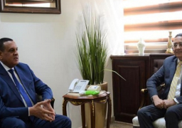 وزير التنمية المحلية يبحث مع سفير الهند مجالات التعاون المشترك بين الجانبين
