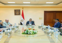 “وزير الدولة للإنتاج الحربي” يبحث مع وفد شركة “فومتك الهندية” أوجه التعاون المشترك