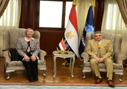 وزيرة البيئة تبحث مع رئيس هيئة قناة السويس تعزيز الاقتصاد الأزرق