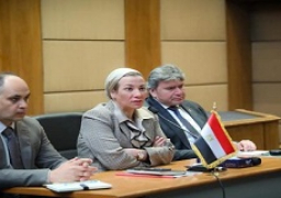 وزيرة البيئة تبحث مع قيادات الوزارة آليات انتقال العاملين إلى العاصمة الإدارية الجديدة
