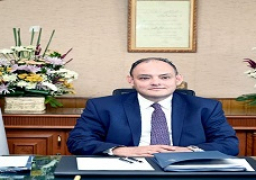 تسليم عقود ١١٣ وحدة صناعية لـ٦٠ مستثمر بالمجمعين الصناعيين بالفيوم الجديدة